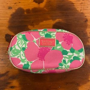 Lilly Pulitzer collaboration with Estée Lauder makeup bag travel cosmetics